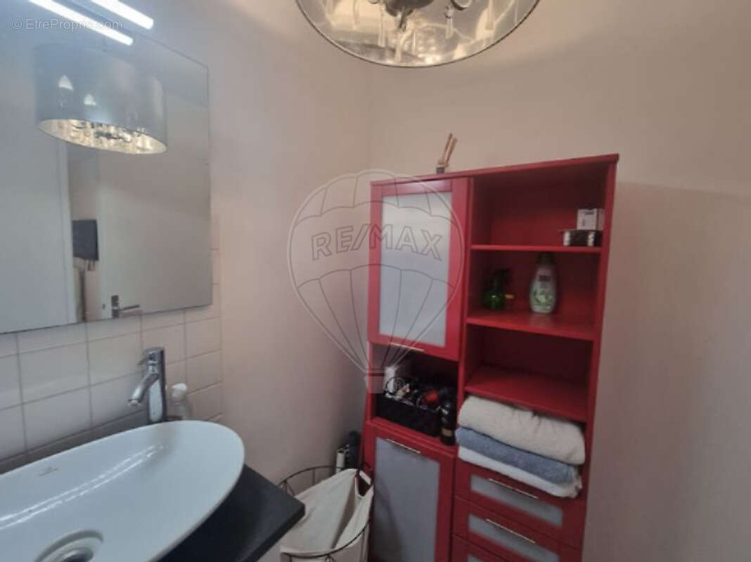 Appartement à LEVALLOIS-PERRET