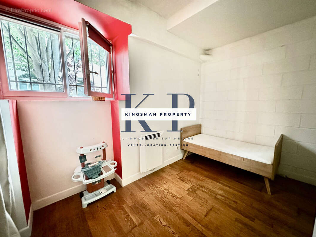 Appartement à PARIS-10E