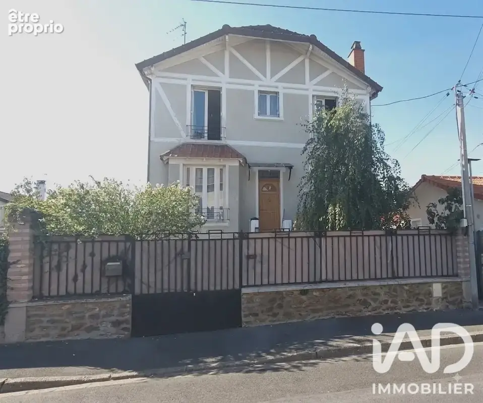Photo 1 - Maison à LIVRY-GARGAN