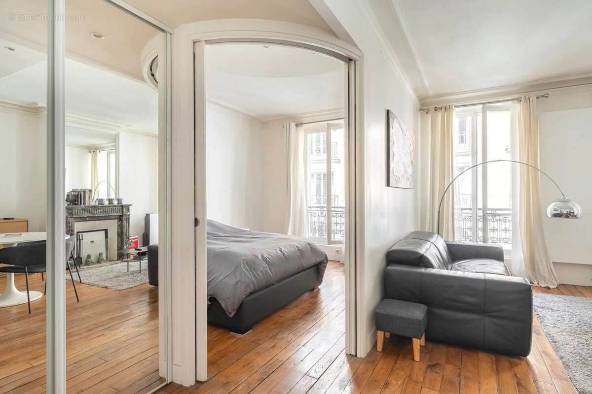 Appartement à PARIS-6E