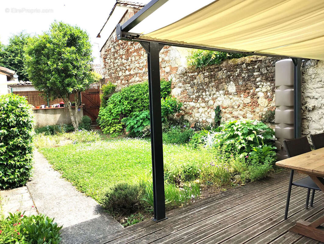 Maison à AUVILLAR