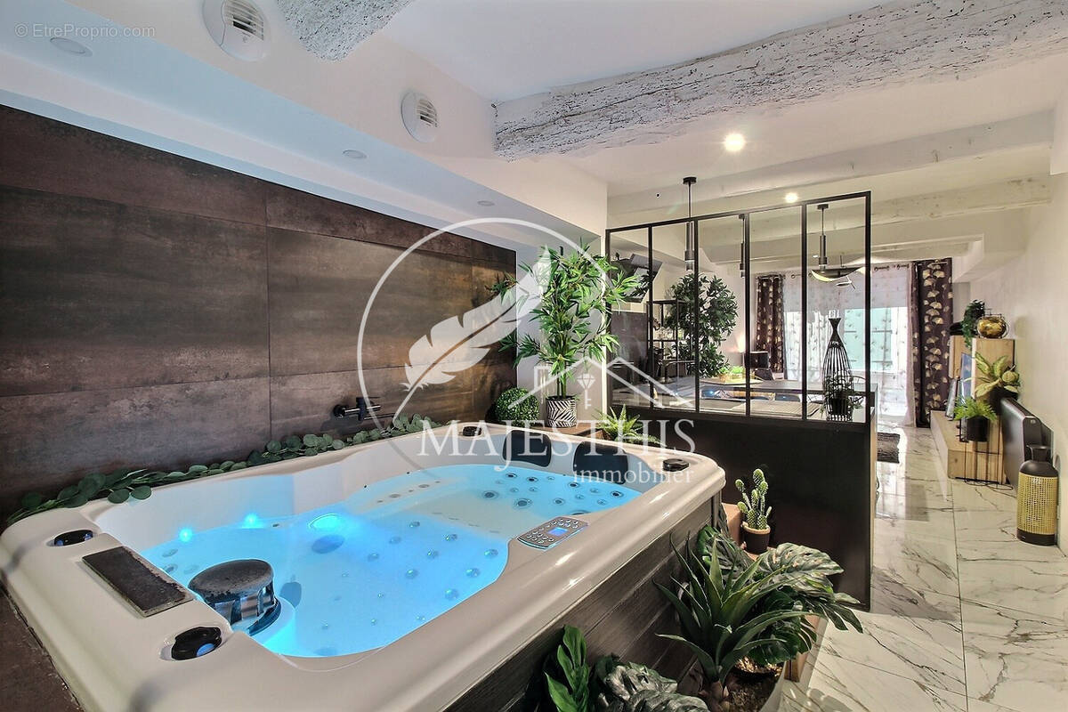 Appartement à PIGNANS