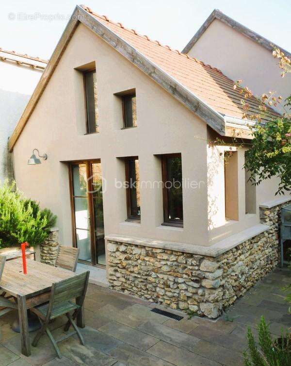 Maison à EPERNON