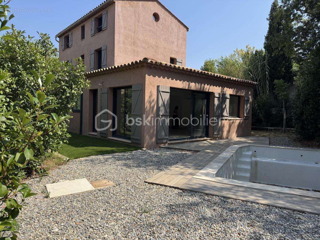 Maison neuve de 170 m2, 5 chambres, piscine, à toulon- quartier  la serinette - photo 26
