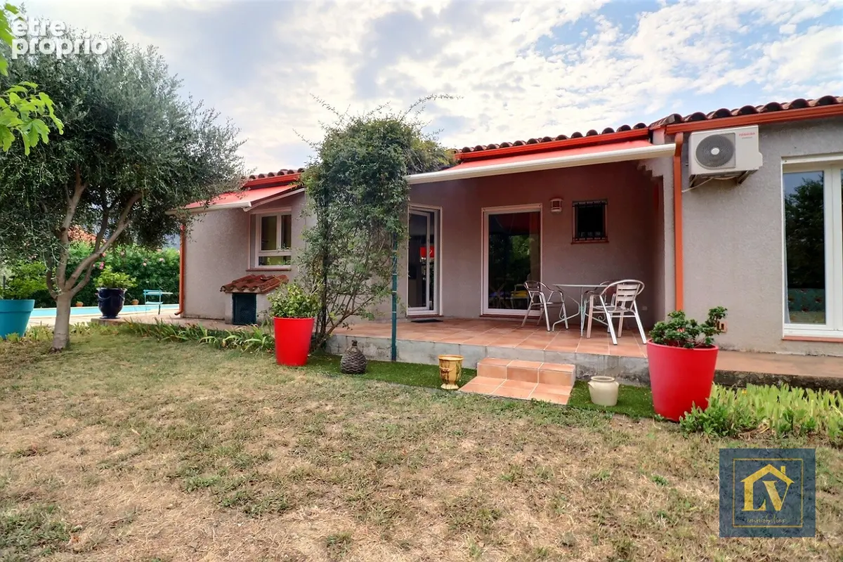 A vendre villa plain pied 5 pièces avec garages, jardin et piscine - photo 4