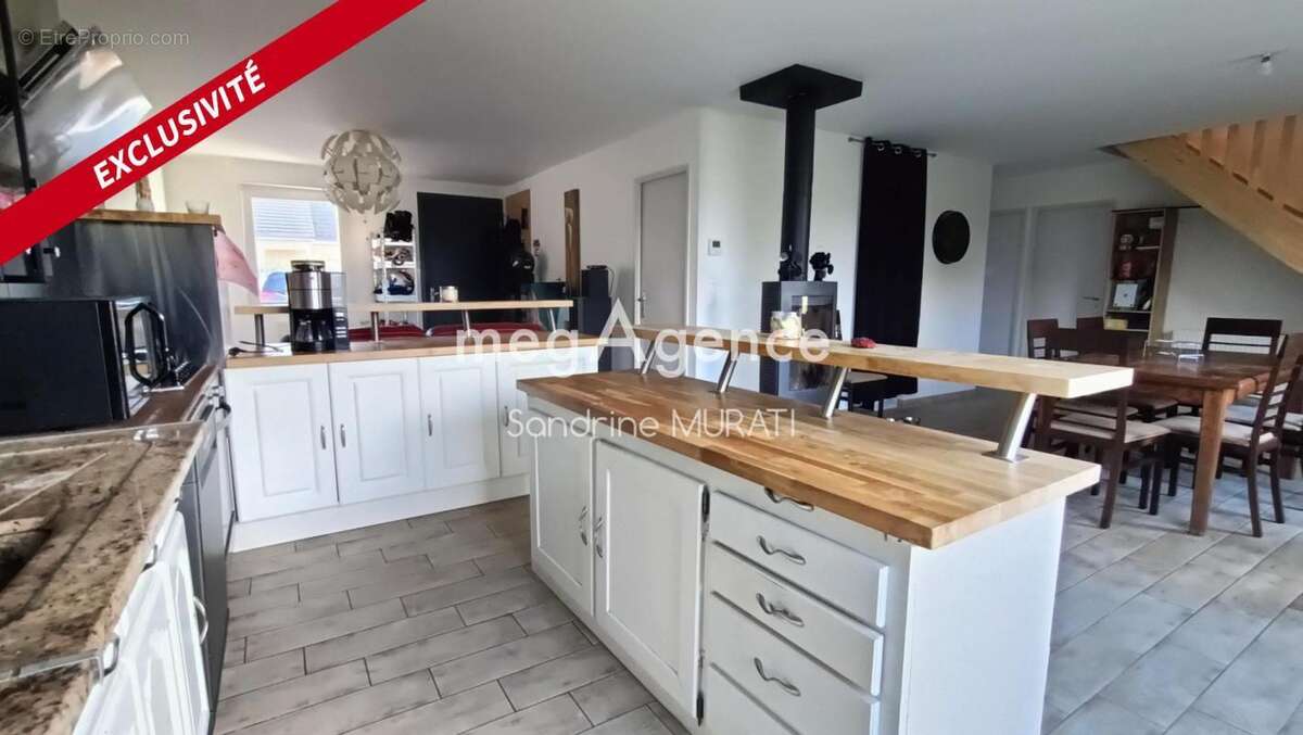 Maison à SAINT-CALAIS-DU-DESERT