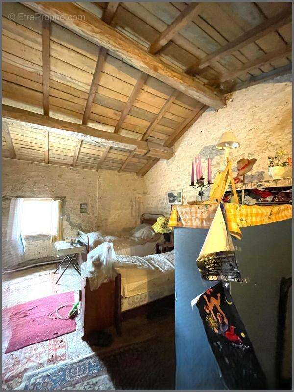 Maison à SAINT-JEAN-D&#039;ANGELY