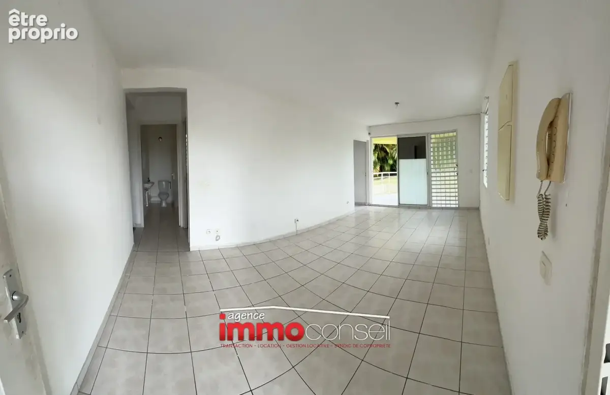 Appartement T3 - 2 chambres - Le Lamentin - photo 2