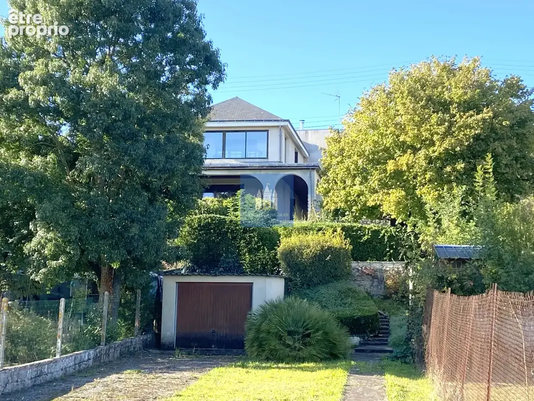 Montreuil Bellay RD(49) Maison 2 CH avec vue chateau A RENOVER - photo 2