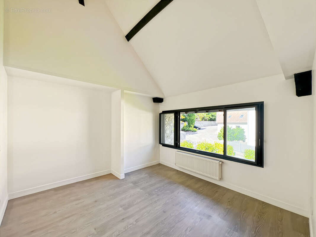 Maison à MANTES-LA-VILLE