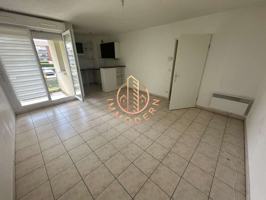 Appartement à AVION
