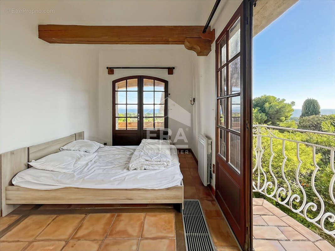 Maison à SAUSSET-LES-PINS