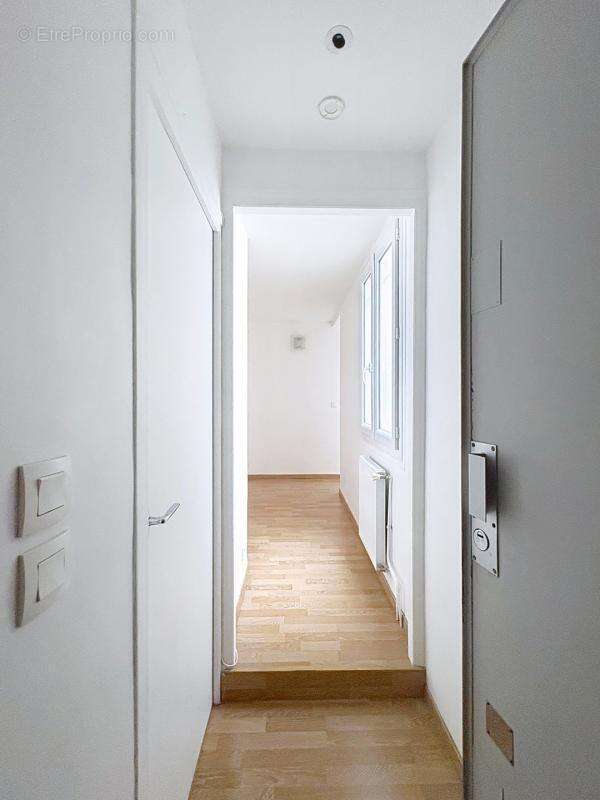 Appartement à PARIS-8E