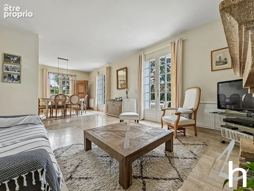 Hors lotissement - vie de plain pied - 5/6 chambres - sous sol - sud / ouest - 1046 m2 terrain - photo 6