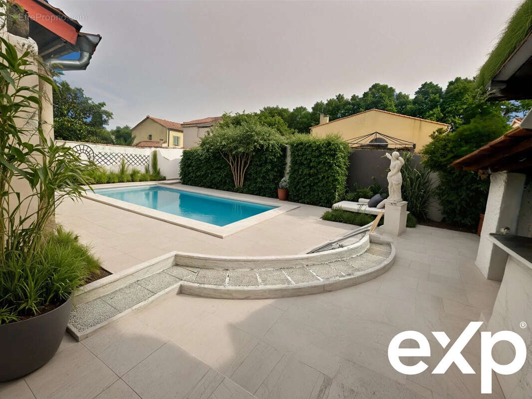 Maison à PELISSANNE