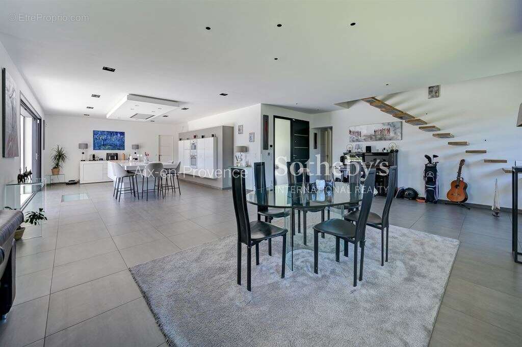 Villa Californienne - Vue Ste Victoire - photo 10
