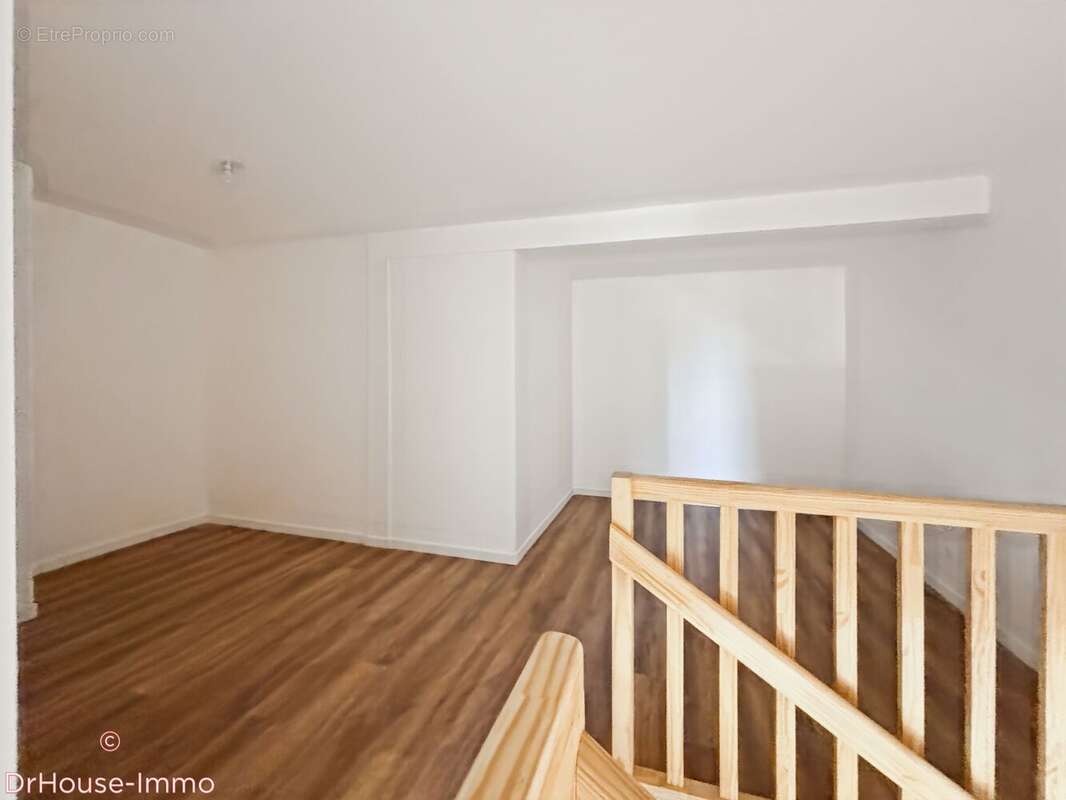 Appartement 77 m² à Merignac  - photo 16