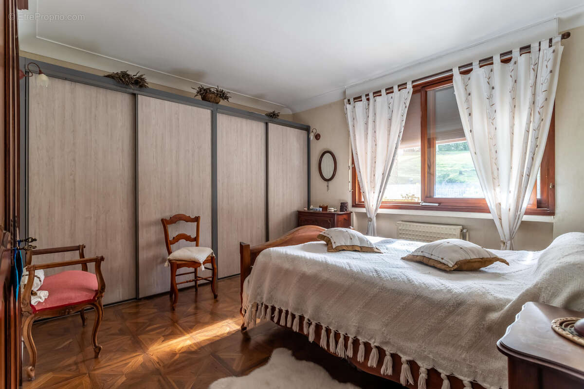 Maison à VILLENEUVE-SUR-LOT