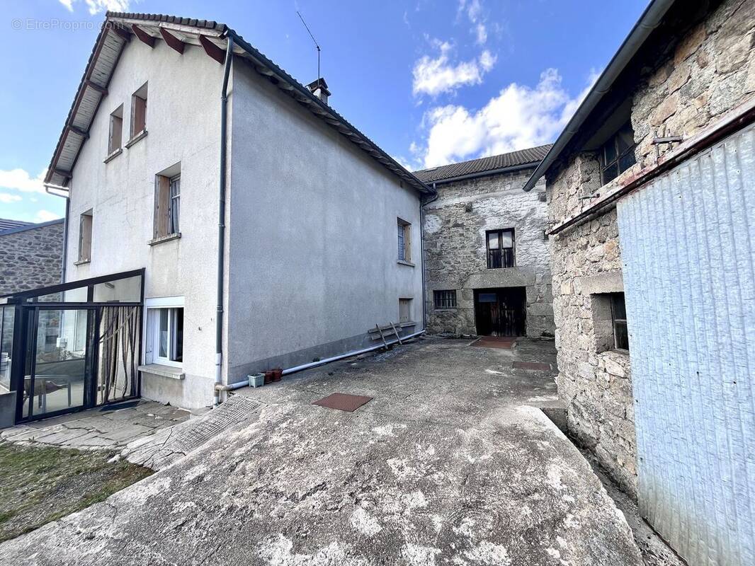 Maison à SAINTE-EULALIE