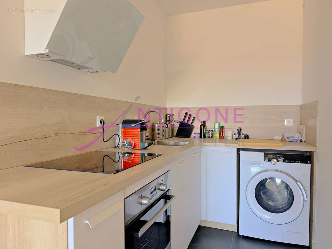 Appartement à SANARY-SUR-MER