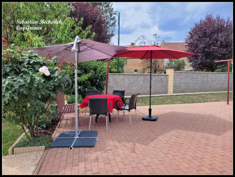 Maison à SARREINSMING