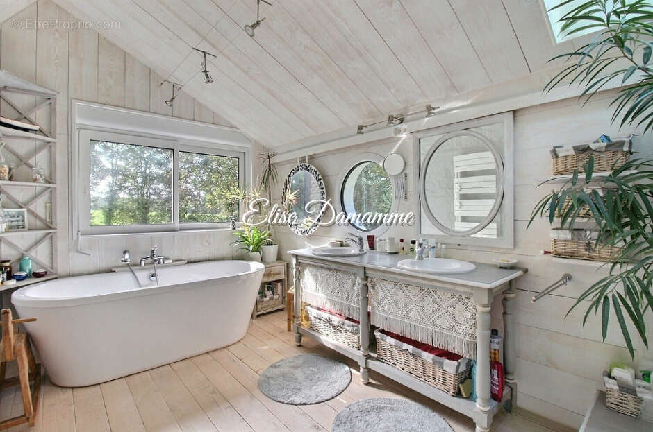 Maison à SAINT-JOUIN-BRUNEVAL