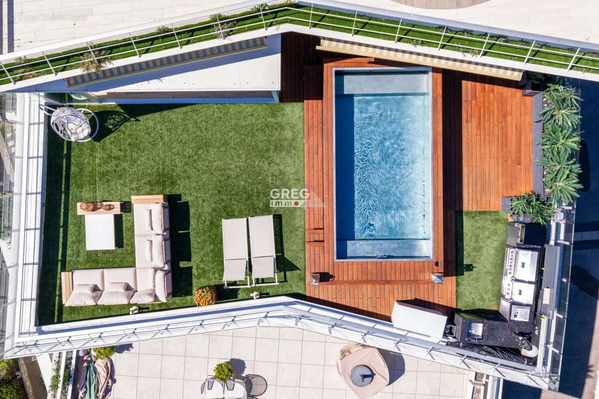 Appartement à VILLENEUVE-LOUBET