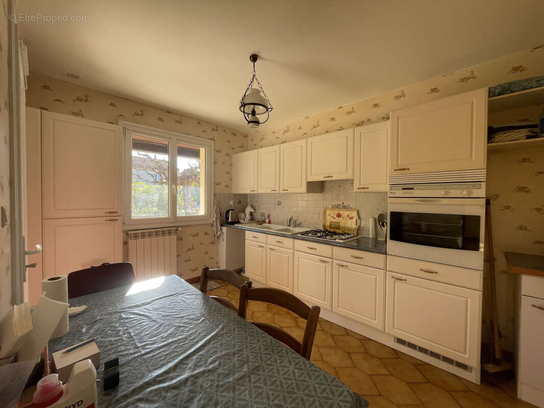 Maison à SAINT-BAUZILLE-DE-LA-SYLVE