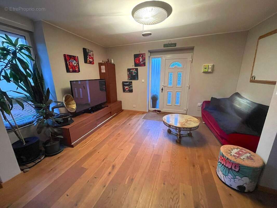 Appartement à VOLMERANGE-LES-MINES