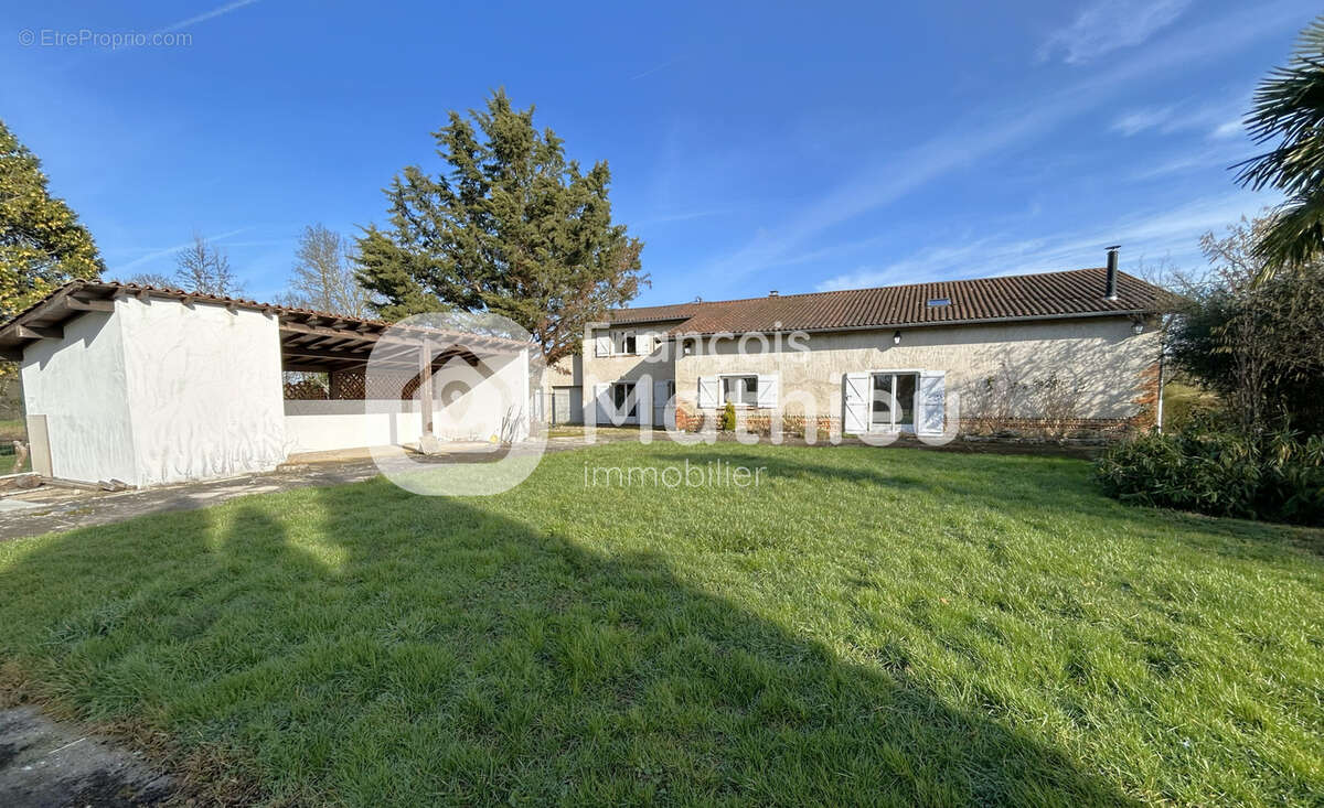Maison à CHATILLON-SUR-CHALARONNE