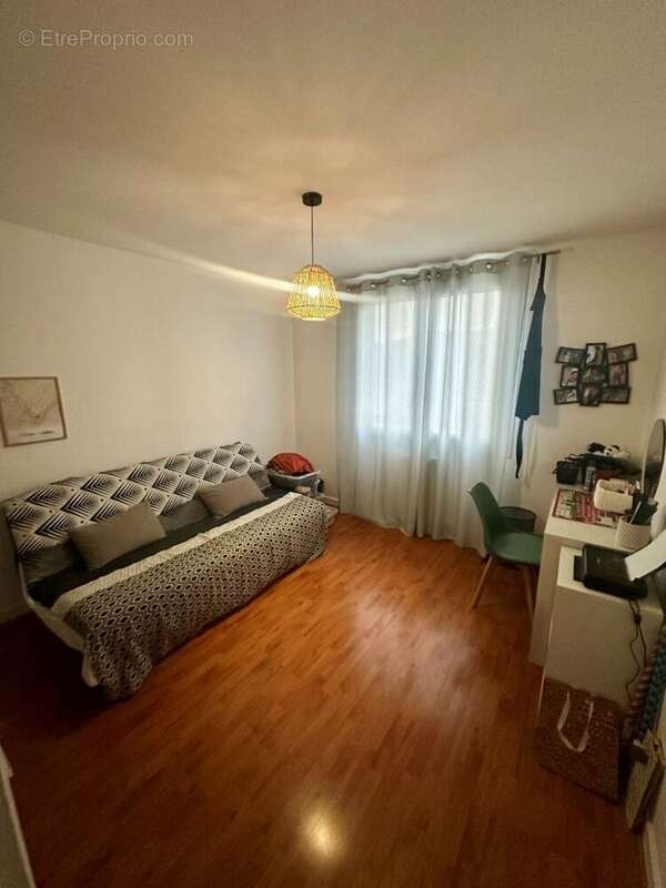 Appartement 72 m² à Voiron  - photo 8
