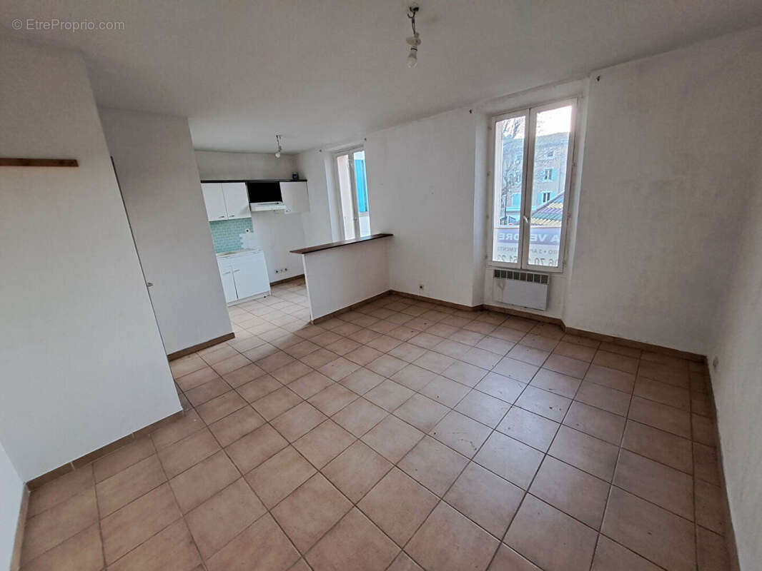 Appartement à MALAUCENE