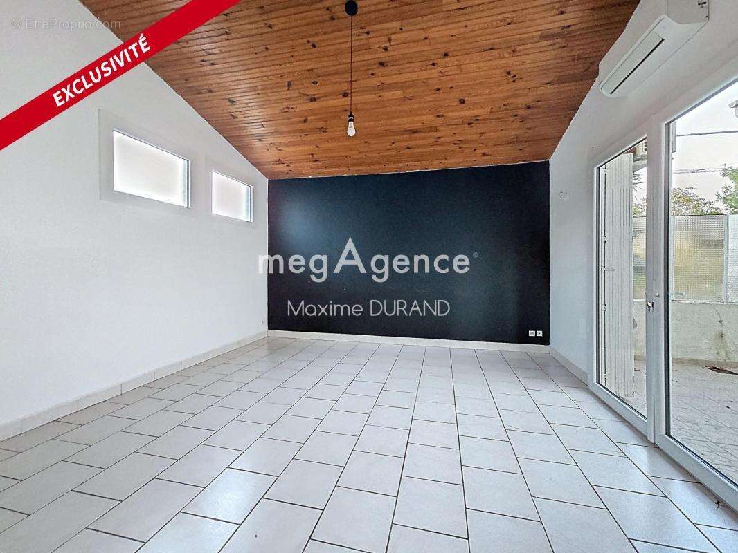 Appartement à TREMENTINES