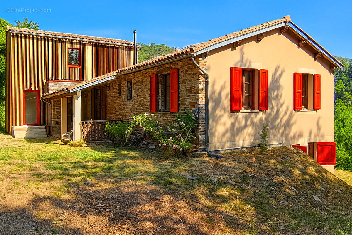 Maison à LES PLANTIERS