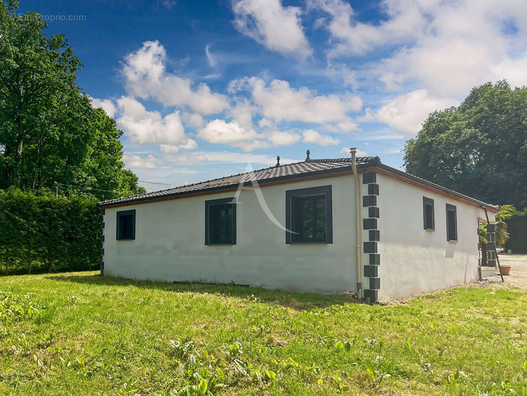 Maison à FUMEL