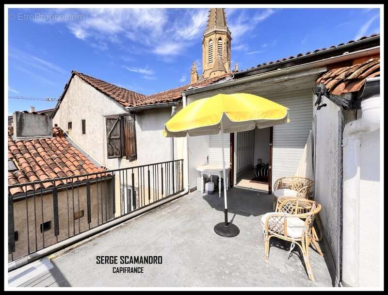 A vendre BOULOGNE SUR GESSE (31)- immeuble avec local professionel 65 m² et appartement 130 m² -2 chambres terrasse + local prof - photo 2