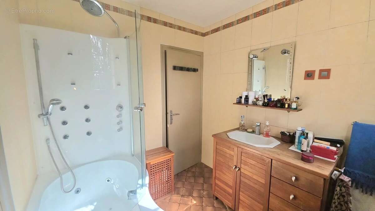 Maison à FAVEROLLES