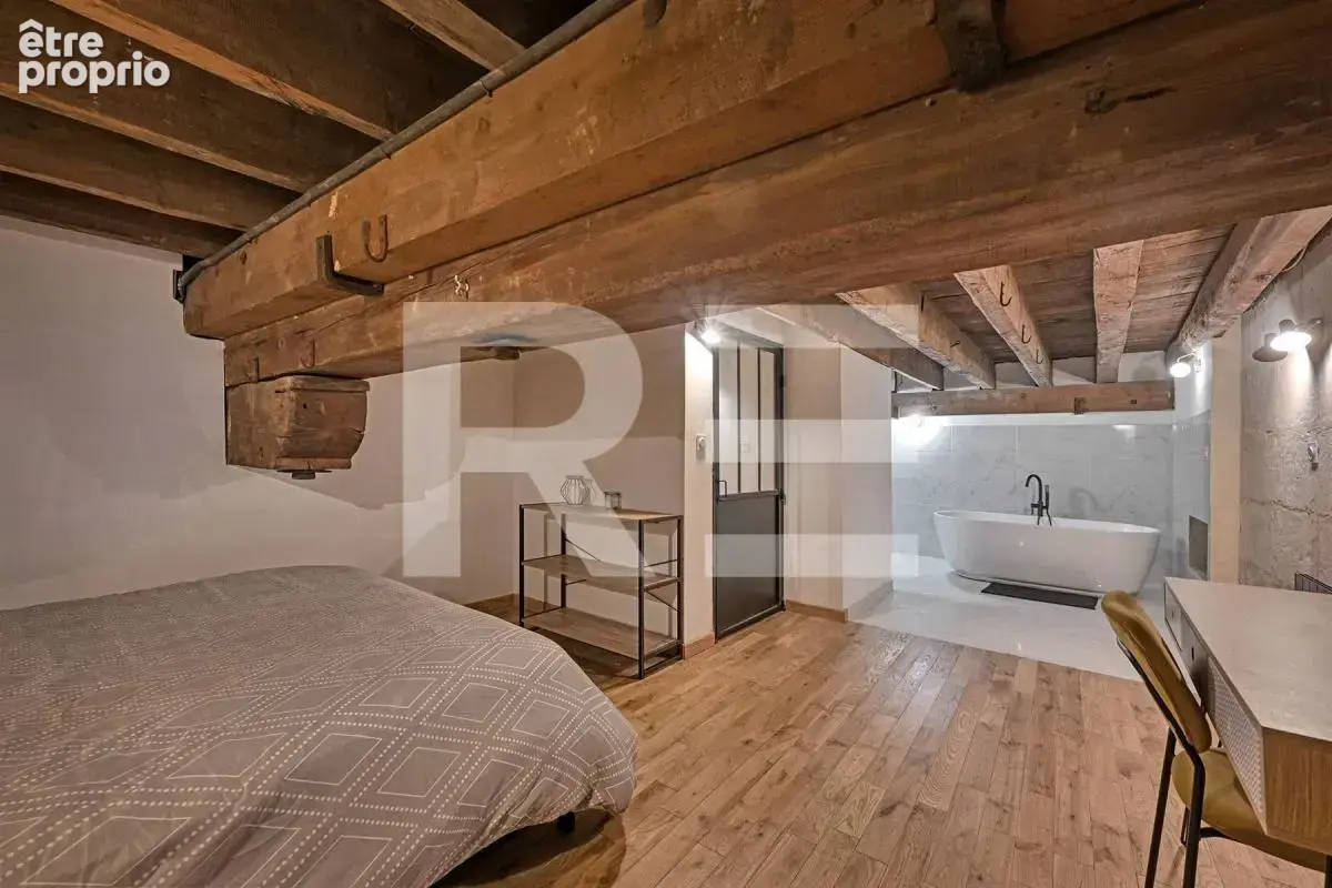 Appartement de 150m² rénové situé dans le quartier de la préfecture à nîmes - photo 9