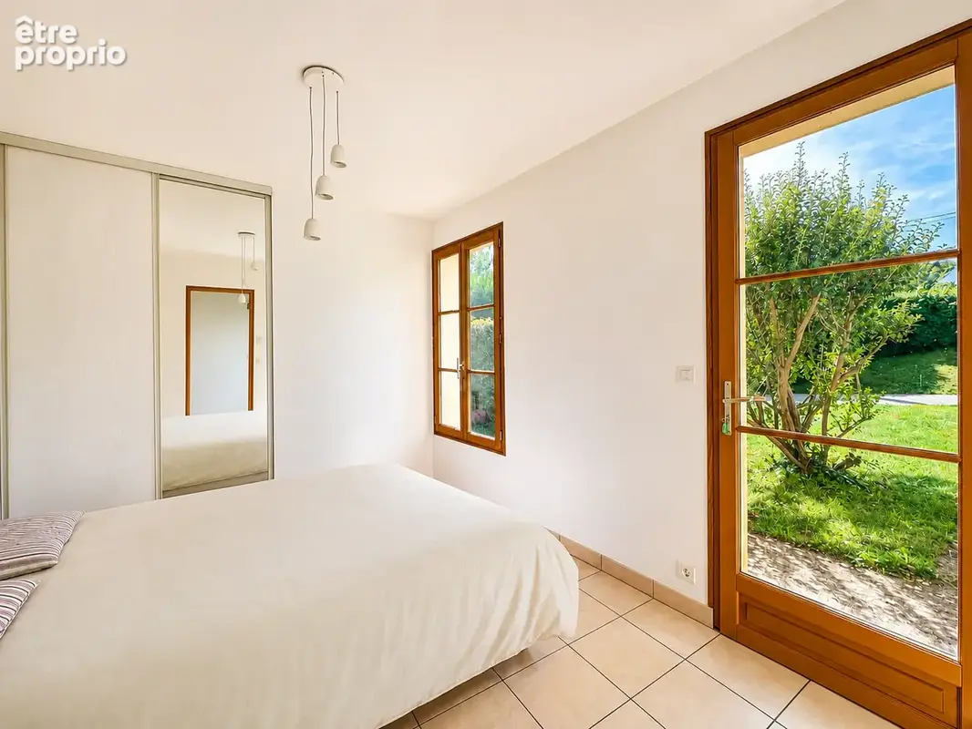 Vente maison traditionnelle de 7 pieces proche de la forêt de plaisir - photo 9