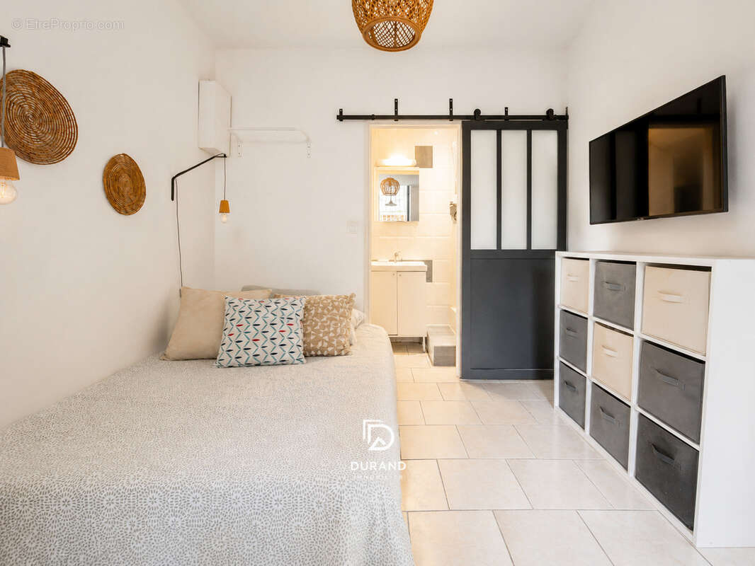 Appartement à MARSEILLE-6E