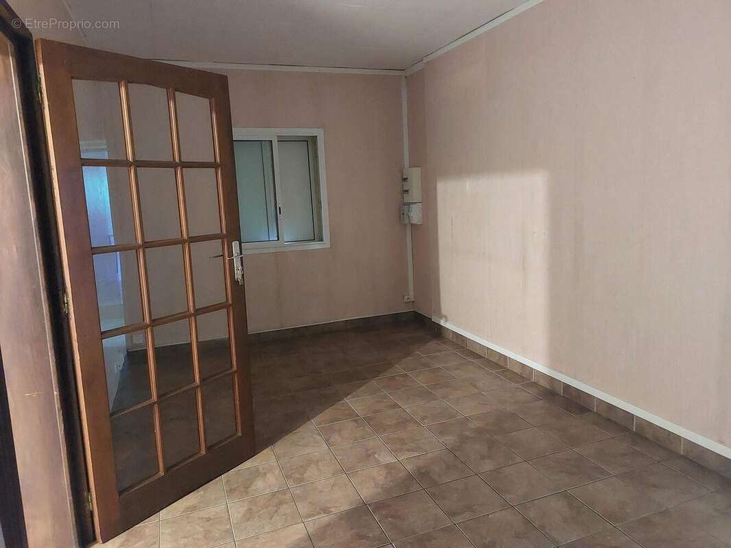 Terrain à SAINTE-MARIE