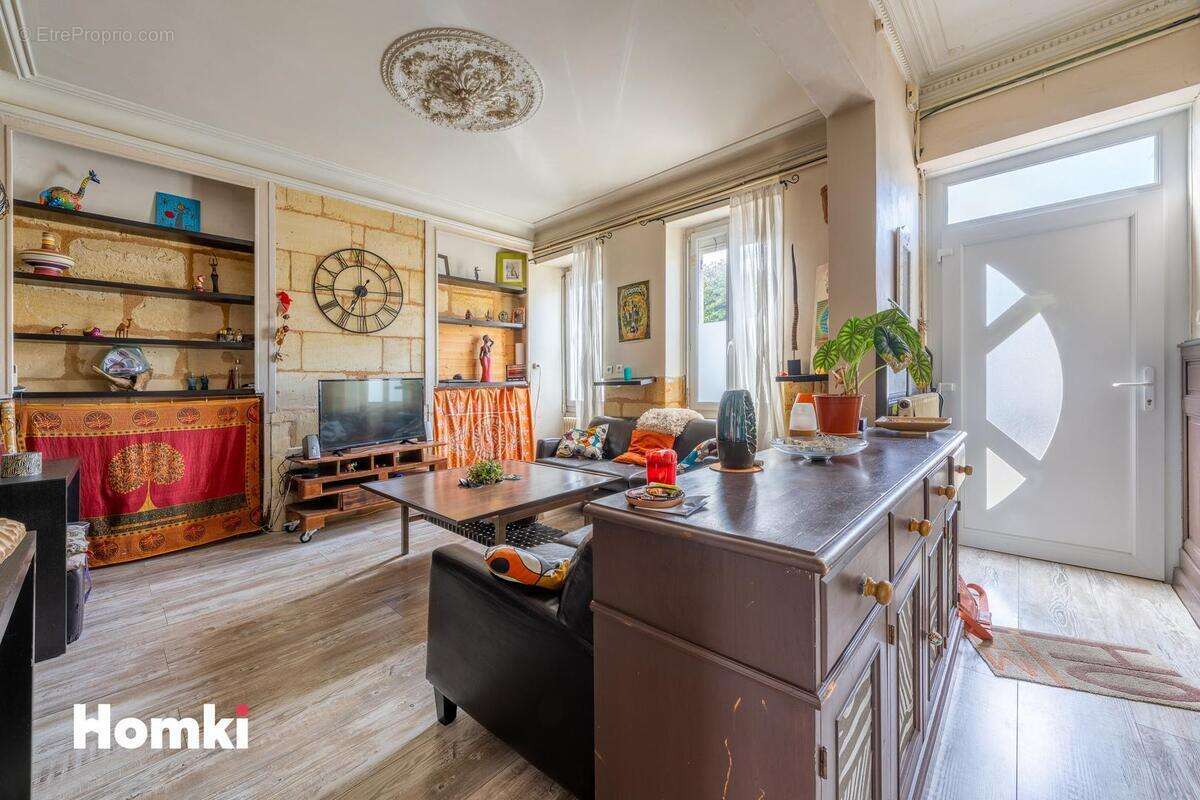 Maison à CARBON-BLANC