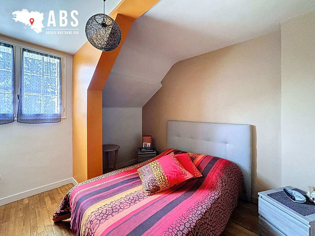 Maison à LA CHAPELLE-DES-MARAIS