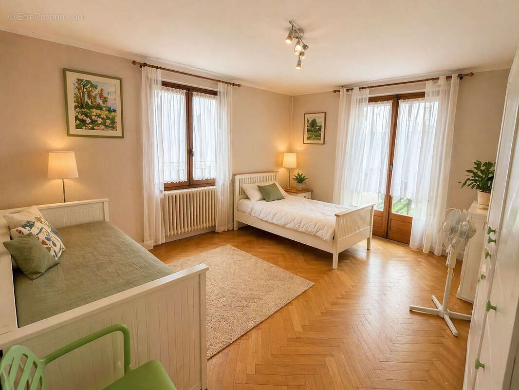 Appartement à VILLE-LA-GRAND