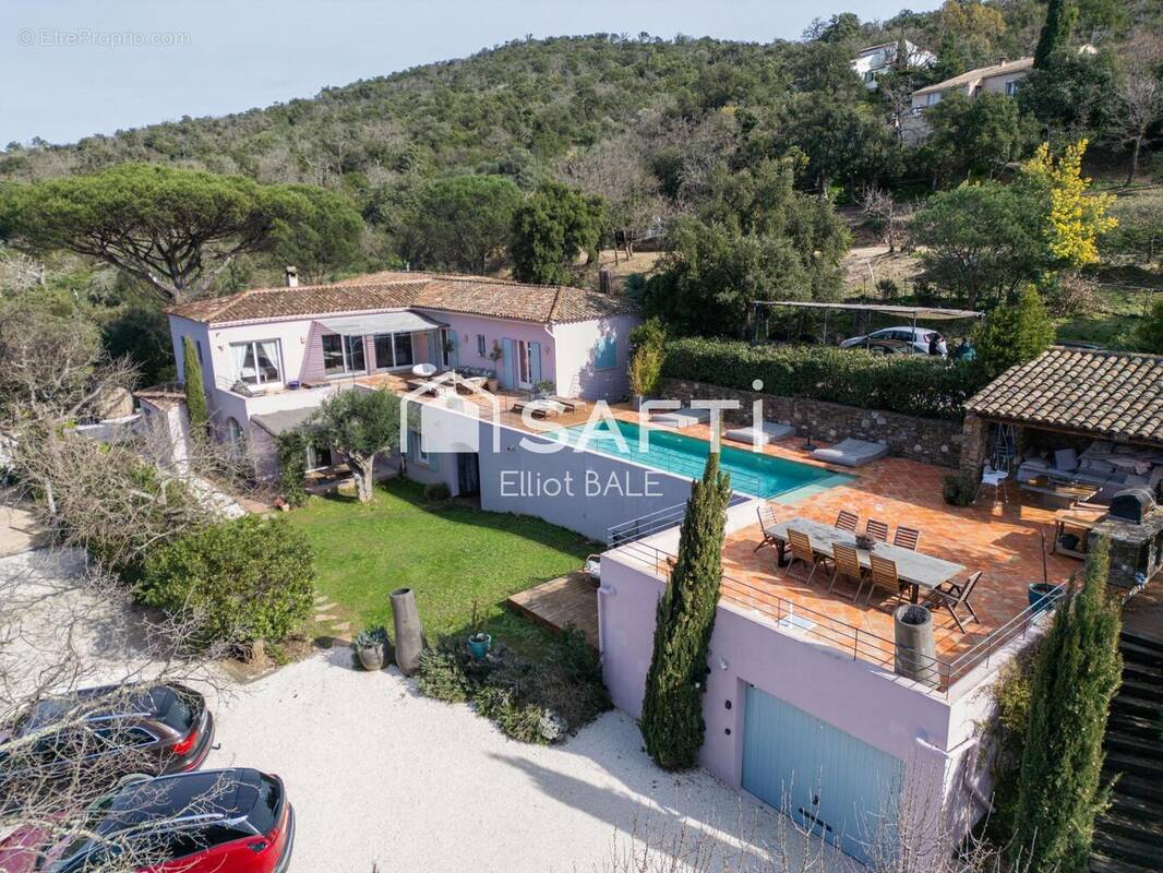 Photo 1 - Maison à GRIMAUD