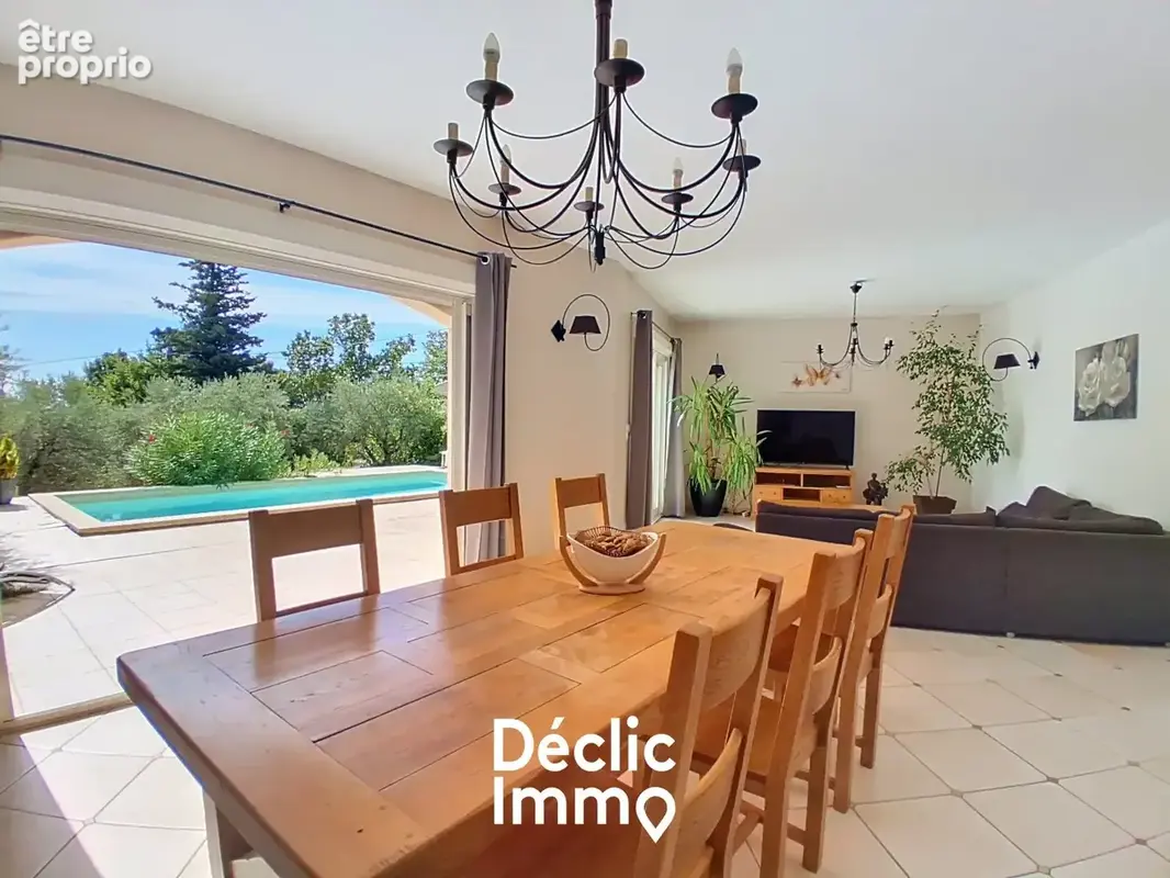 Villa  - 5 pieces  - 185m2 - 4 chambres - piscine chauffee - garage - vue mont d'or - manosque - photo 2
