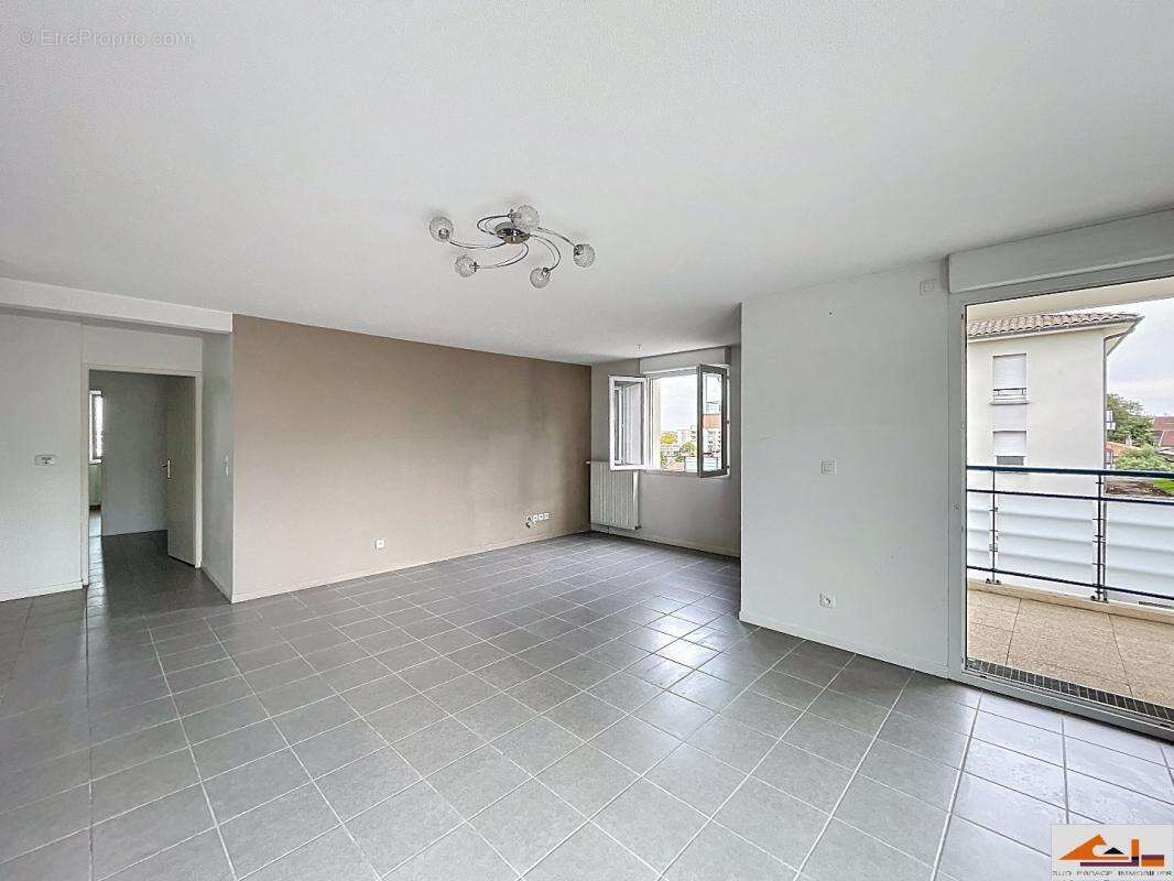 Appartement à RAMONVILLE-SAINT-AGNE