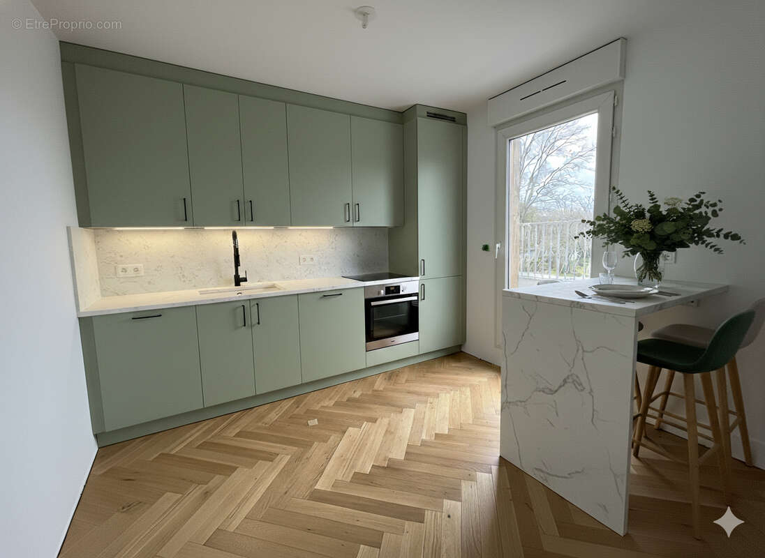 Appartement à THEIX