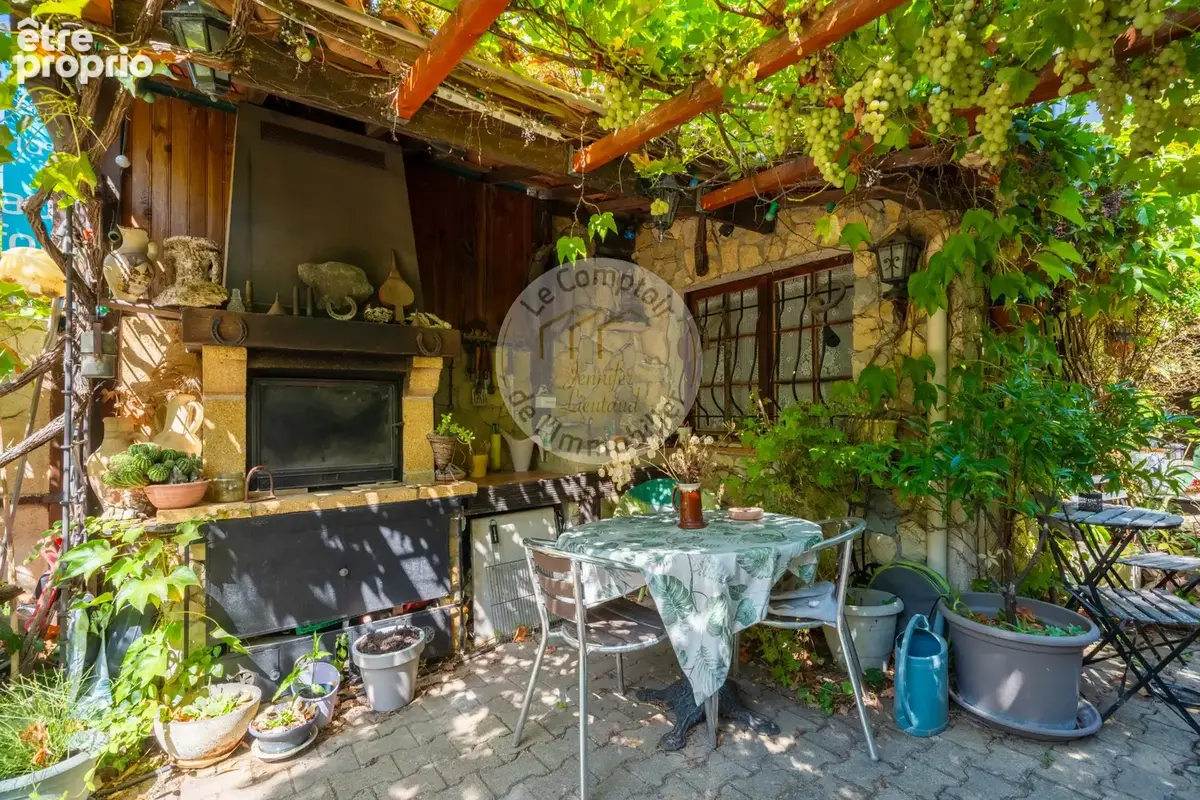 Les trois ponts: maison pleine de charme avec vue degagee et piscine - photo 4