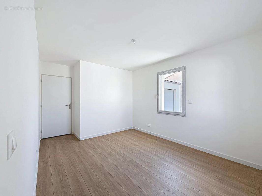 Maison à SAINTE-SOULLE